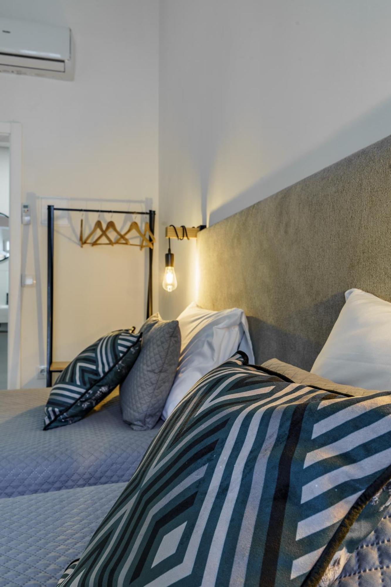 Casas Da Ferraria By 4u - Tonho Da Chica & Avo Marchao * Abrantes
