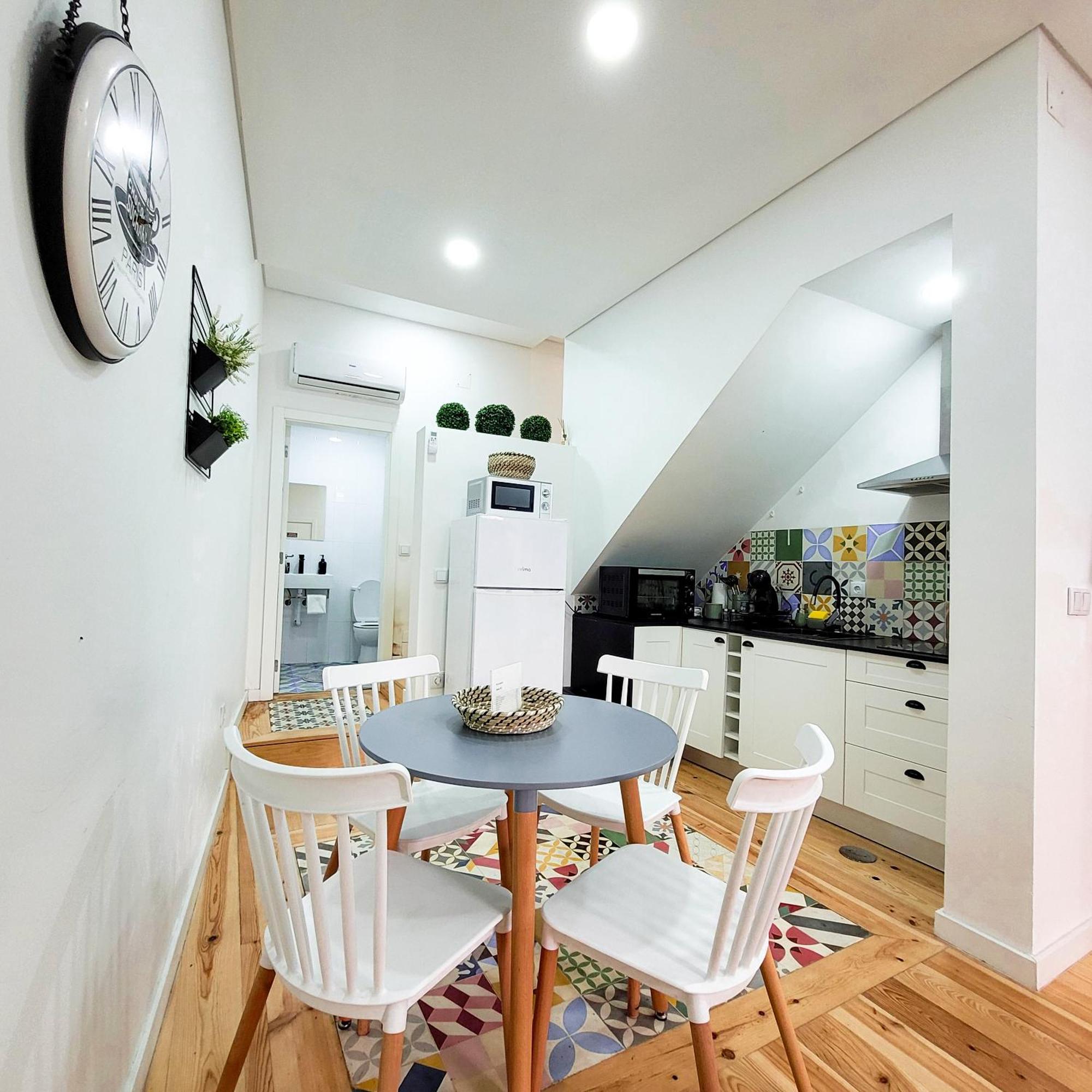 Casas Da Ferraria By 4u - Tonho Da Chica & Avo Marchao * Abrantes